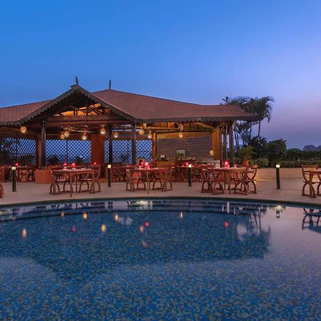 Sheraton Grand Pune Bund Garden Hotel Exteriér fotografie