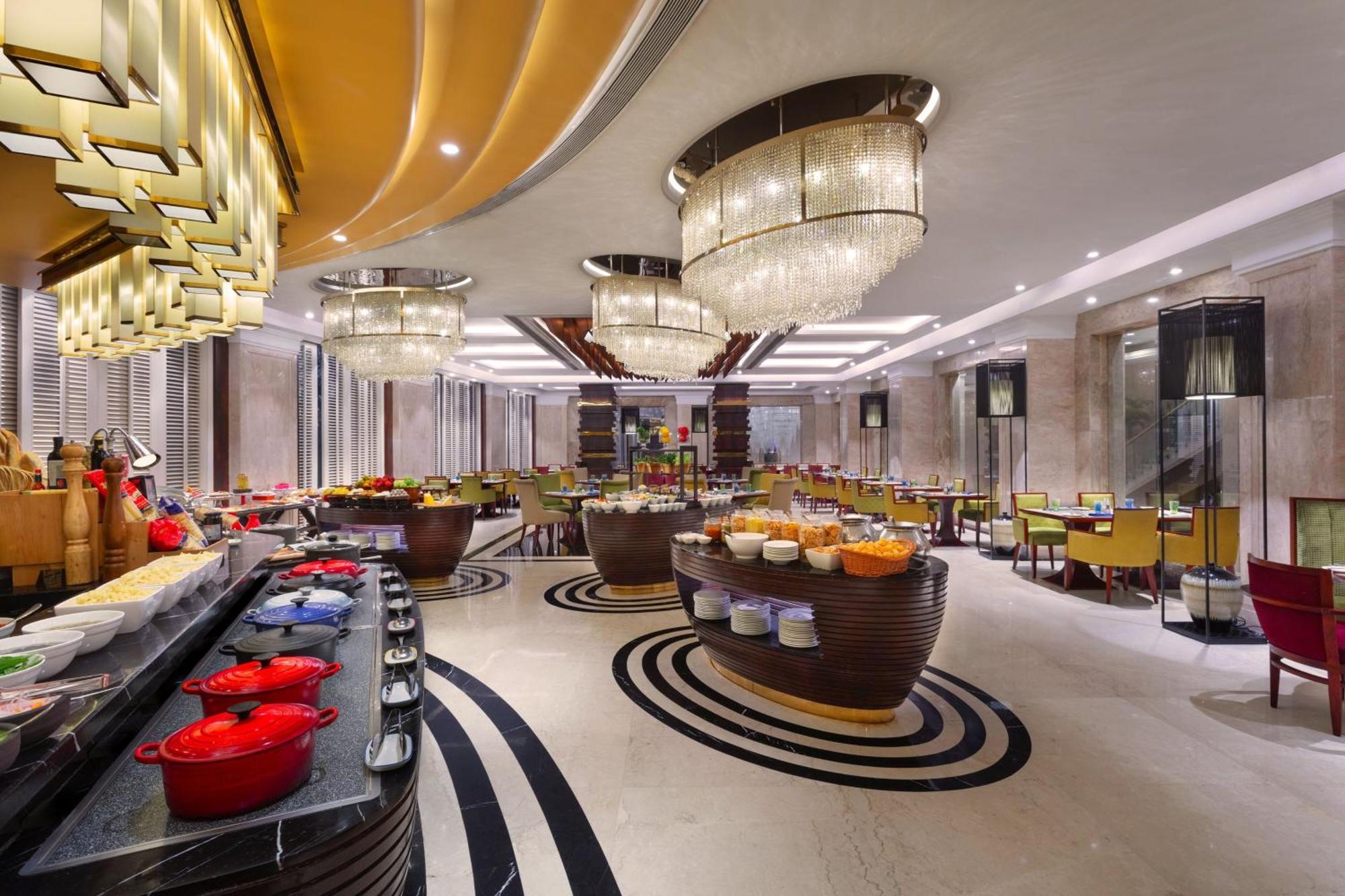 Sheraton Grand Pune Bund Garden Hotel Exteriér fotografie
