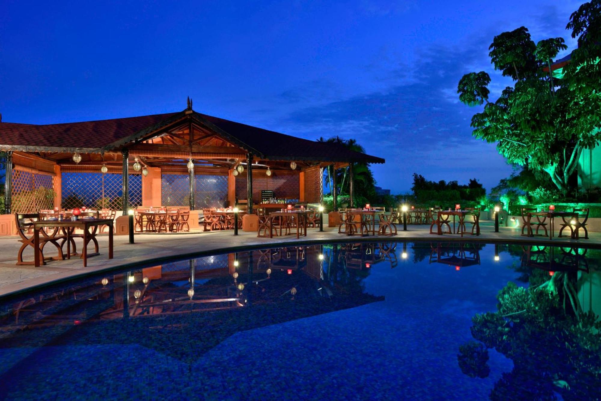 Sheraton Grand Pune Bund Garden Hotel Exteriér fotografie