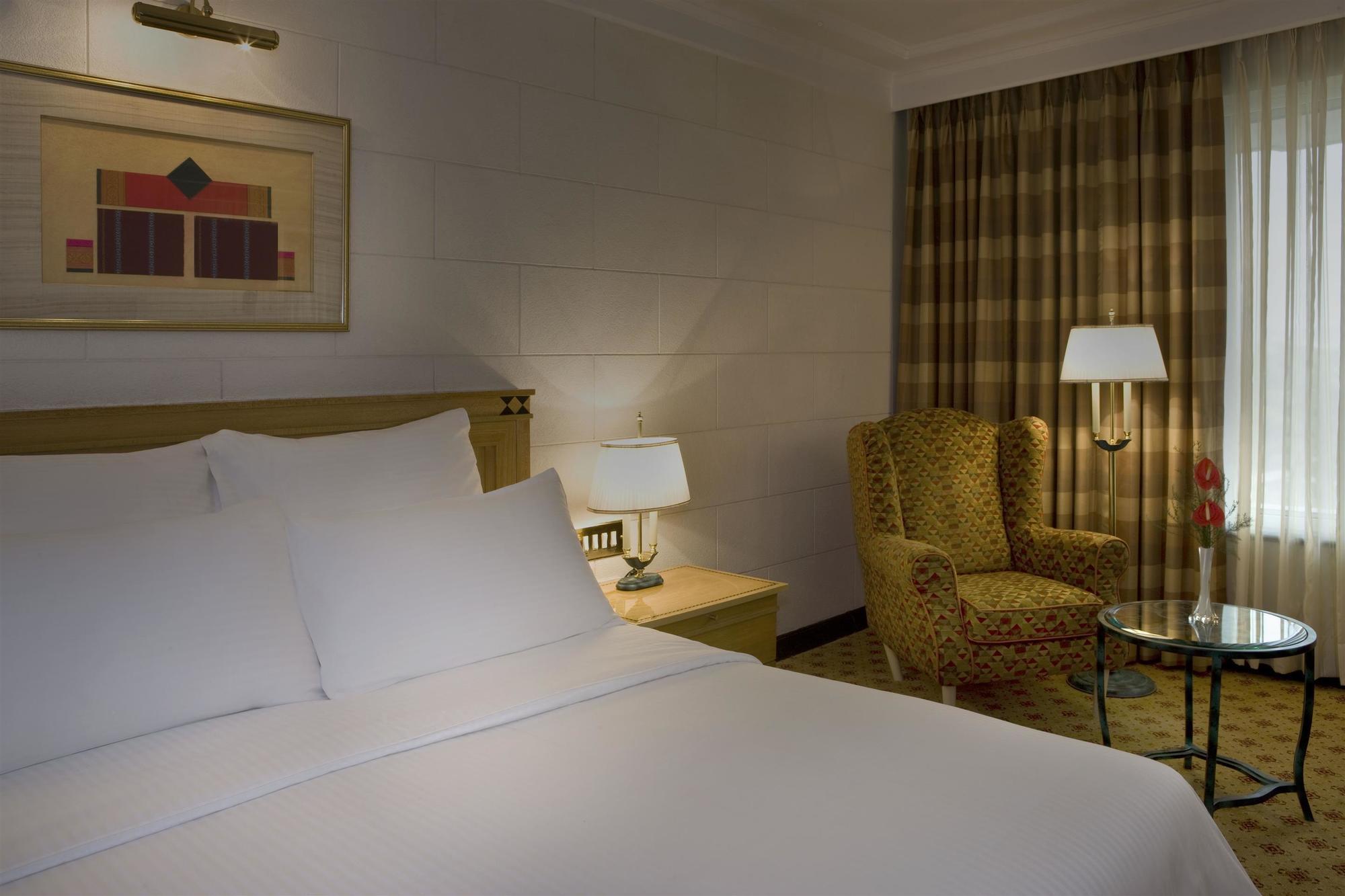 Sheraton Grand Pune Bund Garden Hotel Exteriér fotografie